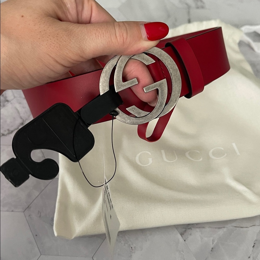 $1,185 New Authentic Red GUCCI Belt Silver GG LOGO 85-34 plus dust bag